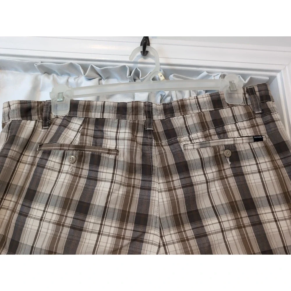 Hurley Men's Shorts Size 36 Plaid Pockets Logo Flat Front‎